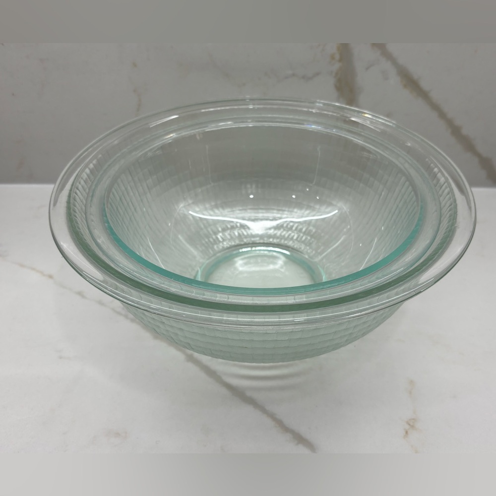 Pair of Vintage Pyrex Basket Weave Textured Glass Nesting Bowls 1980s